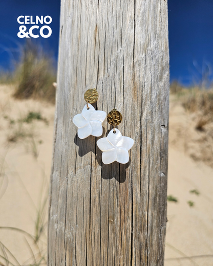 Boucles | Fleurs nacre blanche