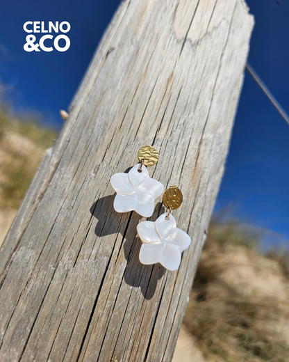 Boucles | Fleurs nacre blanche