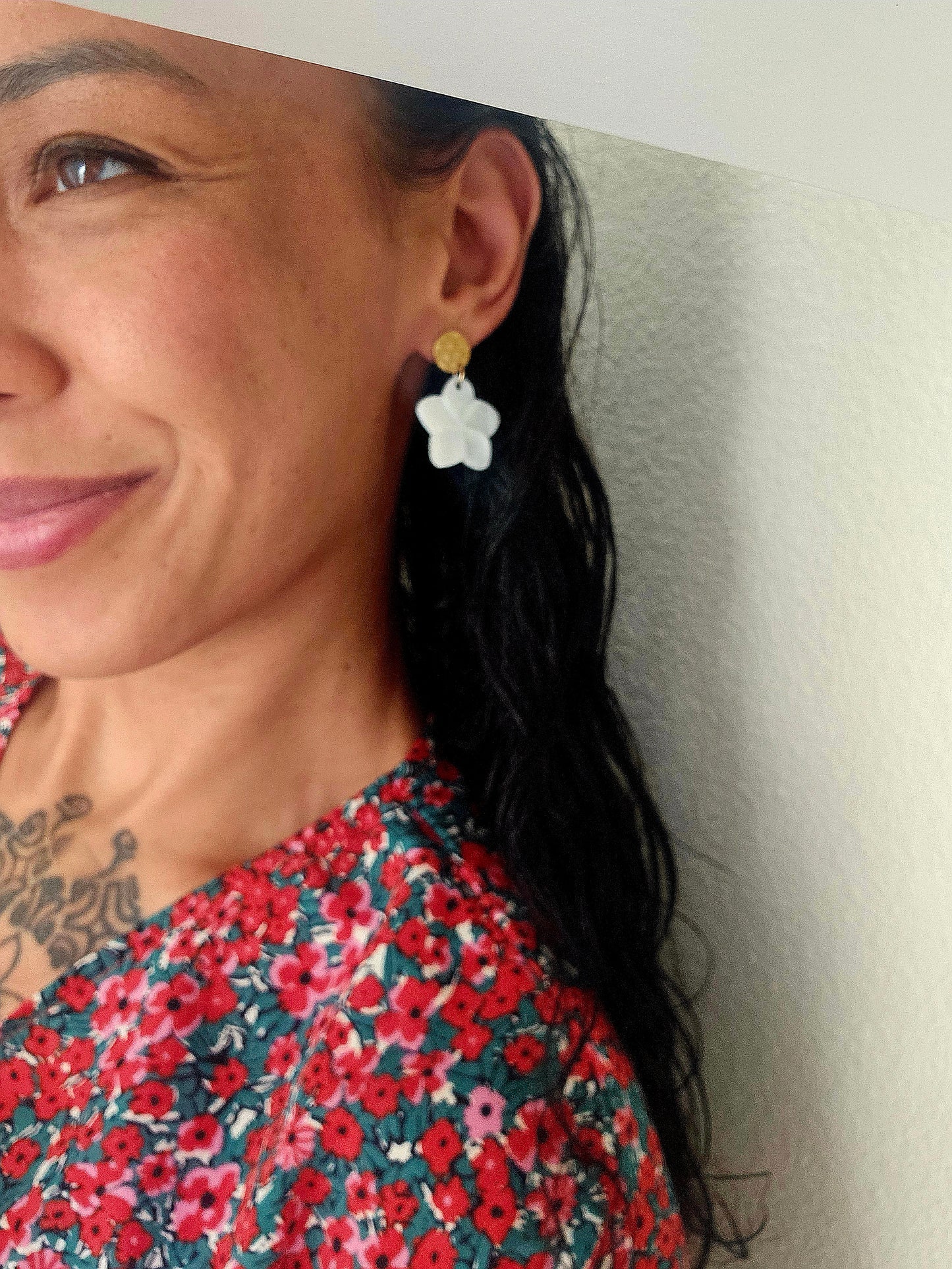 Boucles | Fleurs nacre blanche